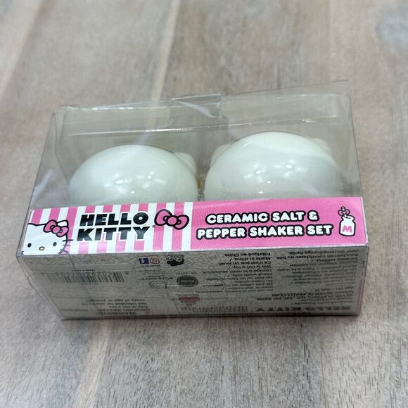 Hello Kitty Ceramic Salt and Pepper Shaker Set Yellow Pink White Sanrio New - Picture 16 of 16